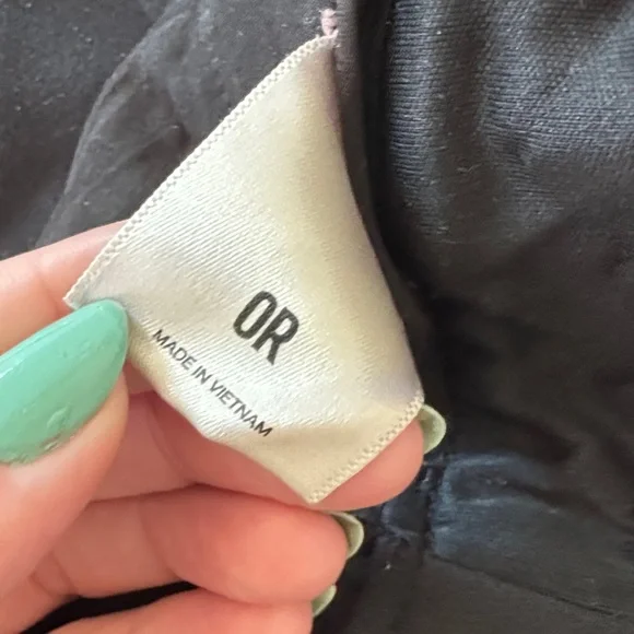 Express Editor Skinny Black Dress Pants - Classic Tailored Fit - Picture 4 of 7